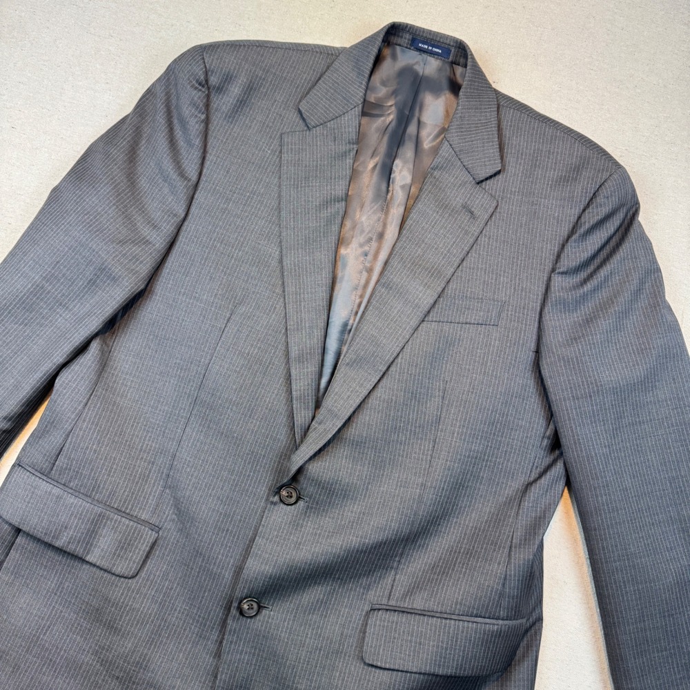 Ralph Ralph Lauren 43L Blazer Mens Gray Pinstripe 100% Wool Two Button Jacket